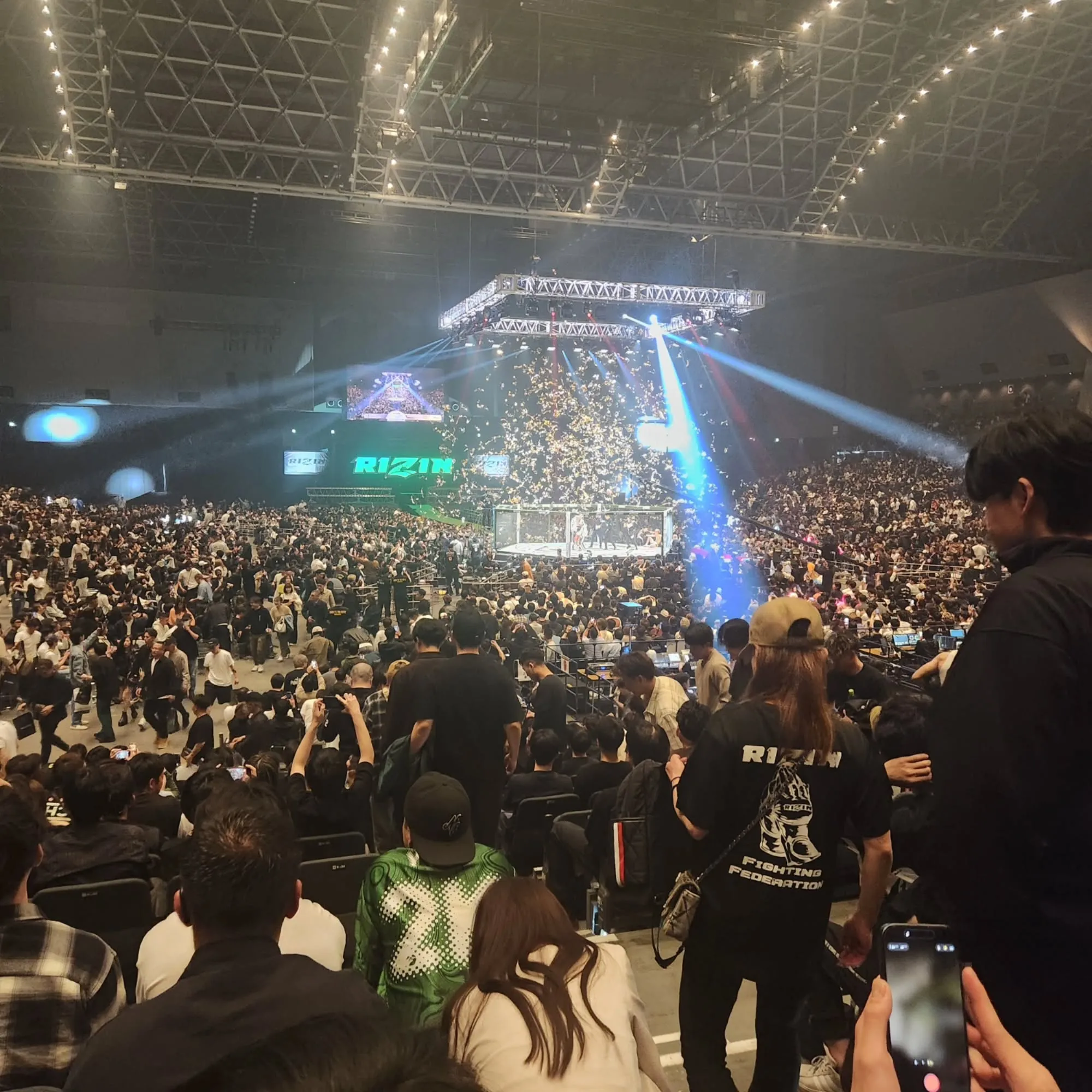 スタッフの休日