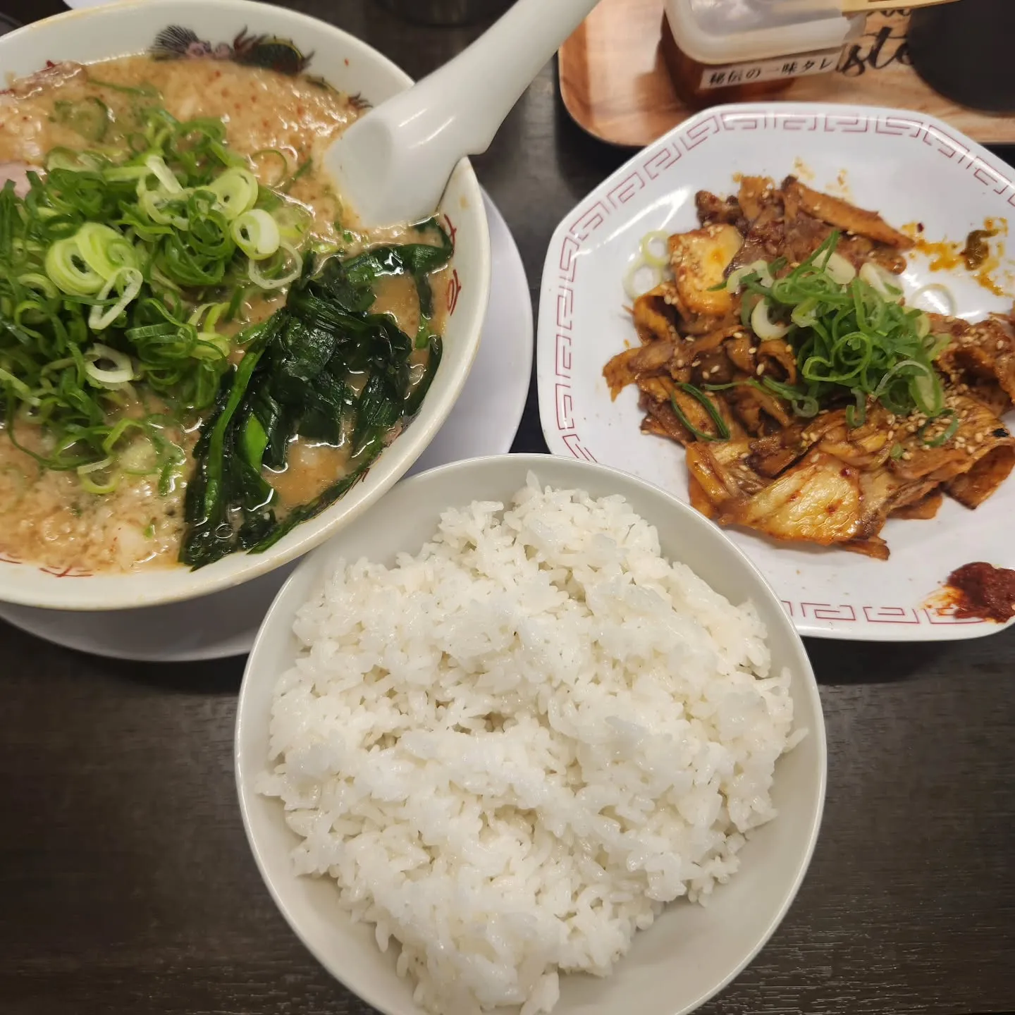 仕事終わりにスタッフで行ってきました！